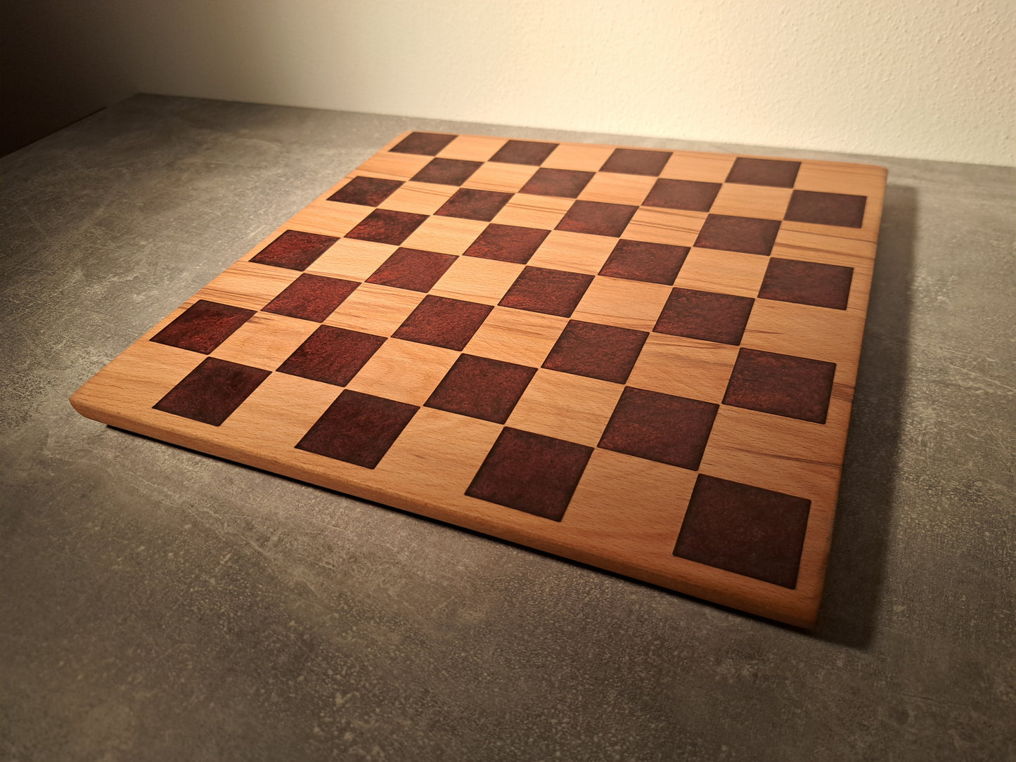 Schachbrett im Turnierformat Buche und Epoxy