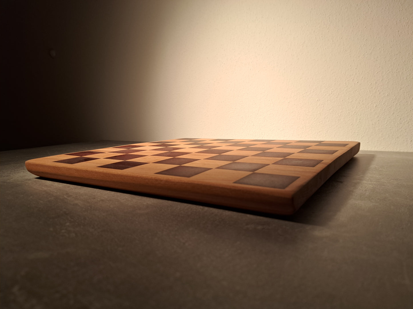 Schachbrett im Turnierformat Buche und Epoxy